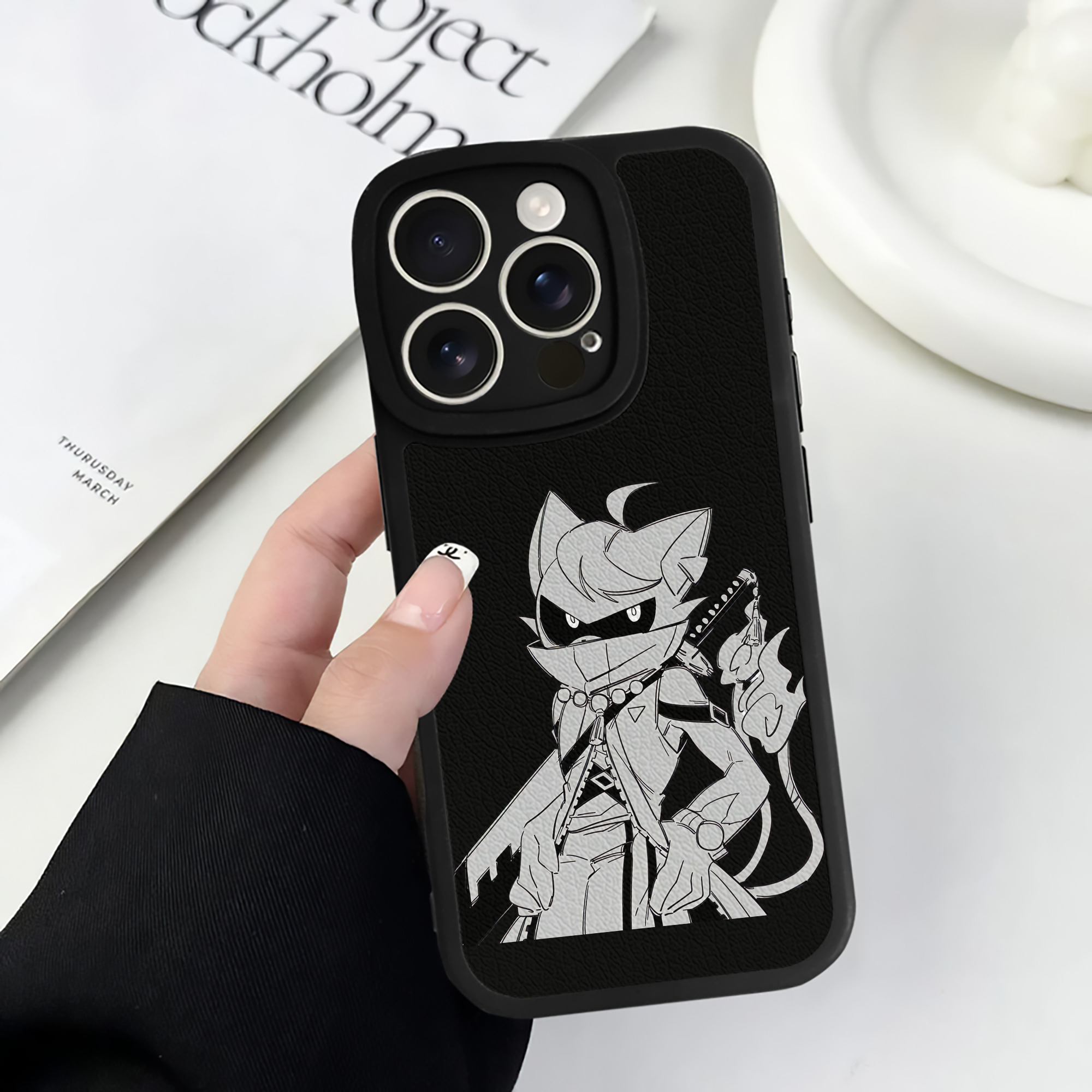 （画像用） 妖怪ウォッチ Yo-kai Watch 【iPhone 16シリーズ対応】シリコンスマホケース（レザー調） 材質：シリコン